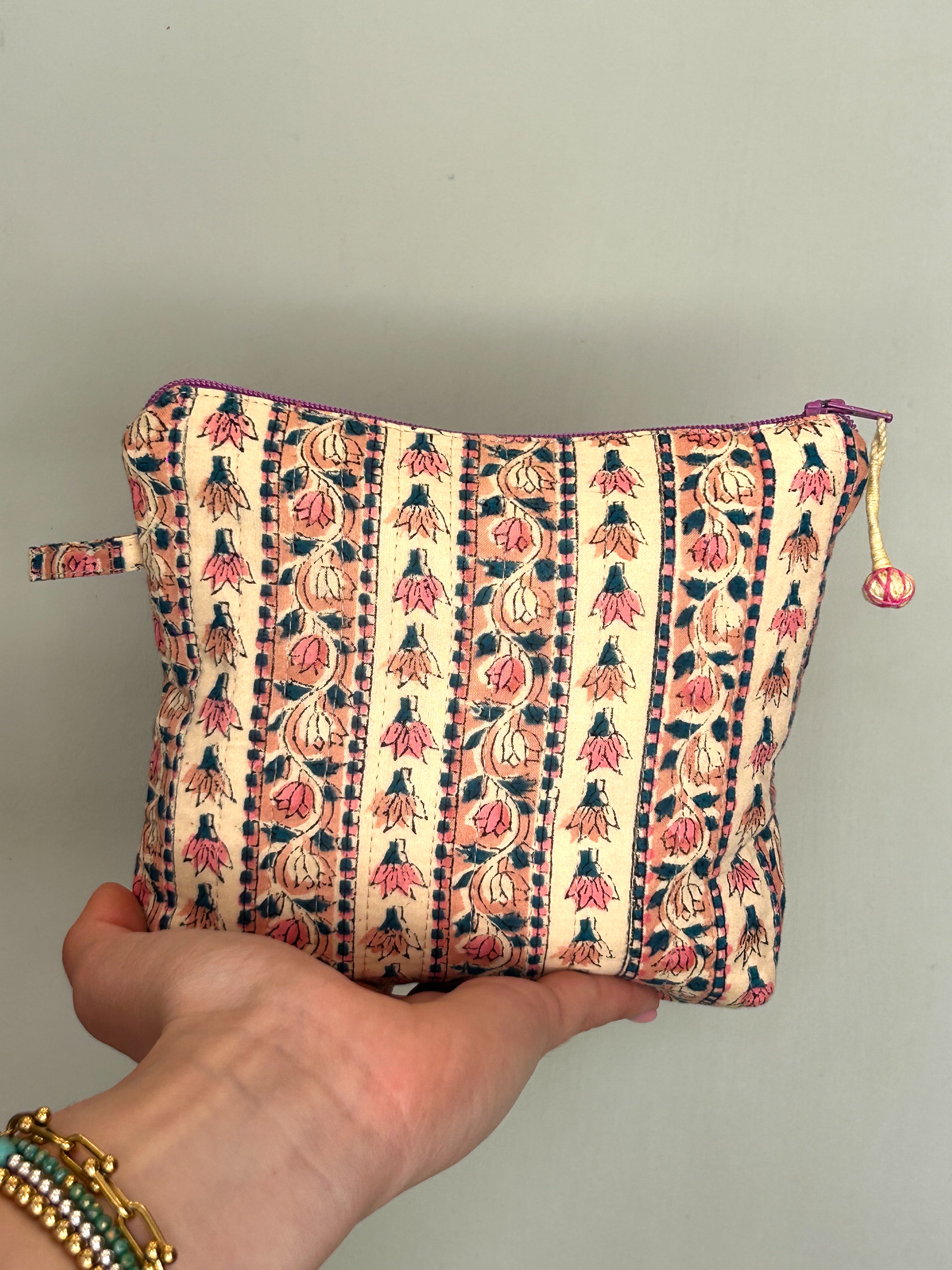 Blockprint Makeup Bag (S) - Pink & Blue Floral