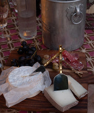 Load image into Gallery viewer, Bani Bamboo Cheese Set