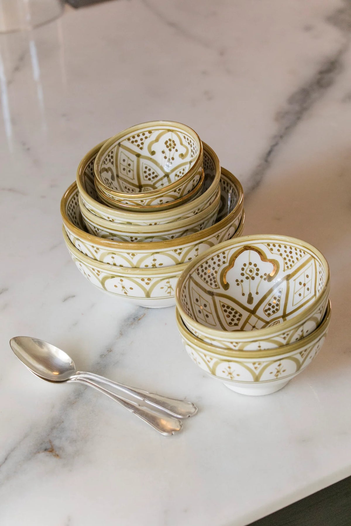 Zwak Khaki Round Salad Bowl