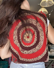 Load image into Gallery viewer, Heritage Velvet Vest - Mauve
