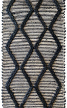 Load image into Gallery viewer, Harlow Diamond Rug - Black