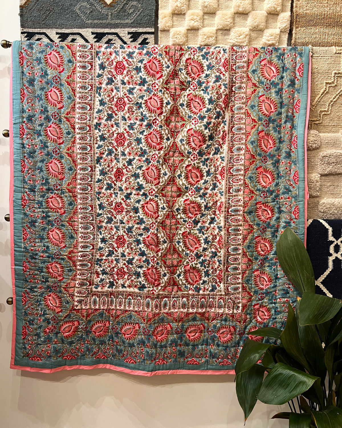 Teal & Rose Garden Quilt - Single