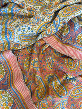 Load image into Gallery viewer, Pink Jungle Quilt - King