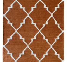 Load image into Gallery viewer, Oxford Trellis Rug - Rust