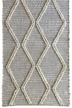 Load image into Gallery viewer, Harlow Diamond Rug - Cream