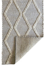 Load image into Gallery viewer, Harlow Diamond Rug - Cream