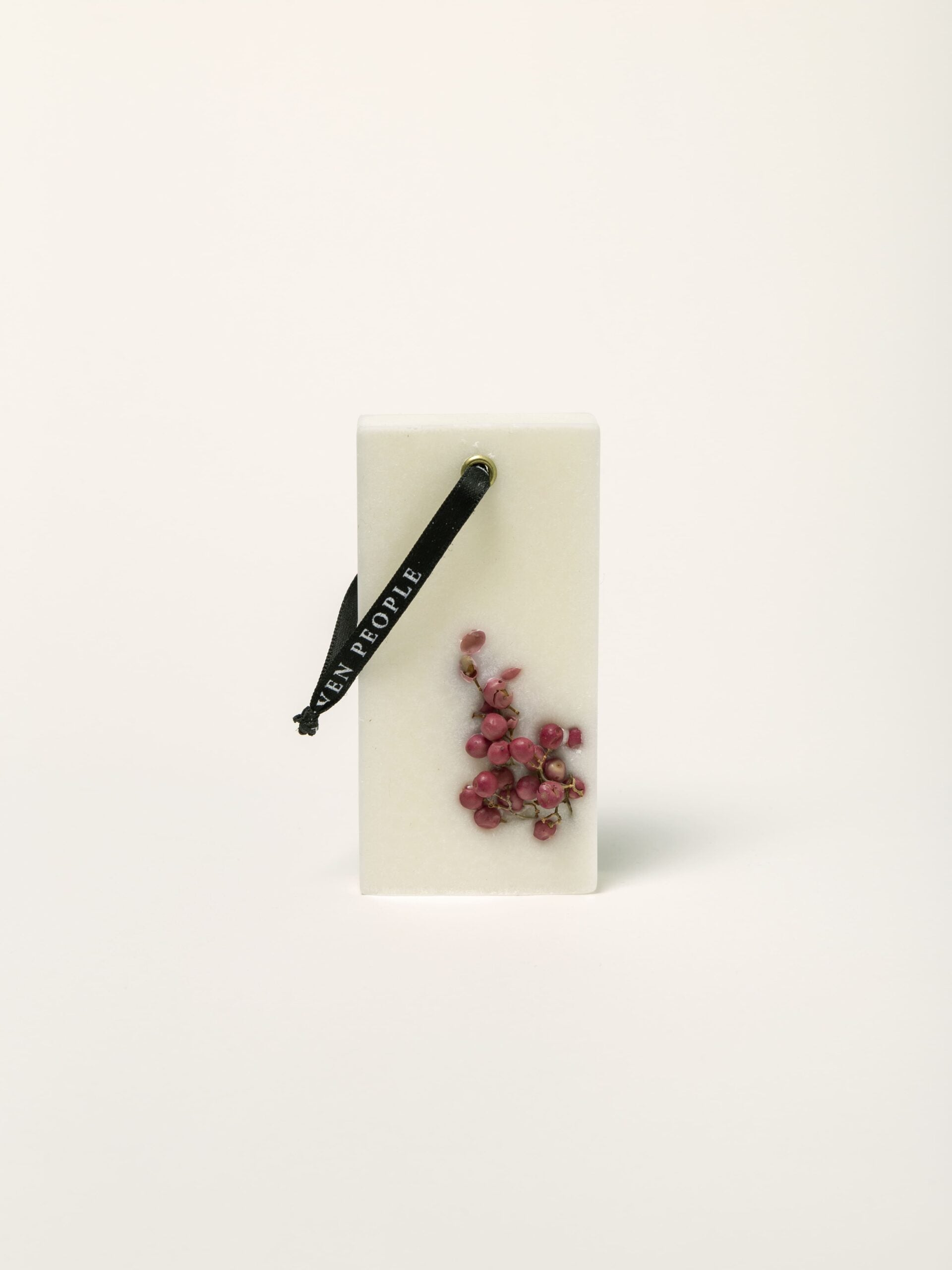 Scented Closet Wax Bar - Blackcurrant, Birch and Oakmoss