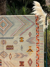Load image into Gallery viewer, TribalBerberKilim-Beige_Multicolour200x300cm, Detail