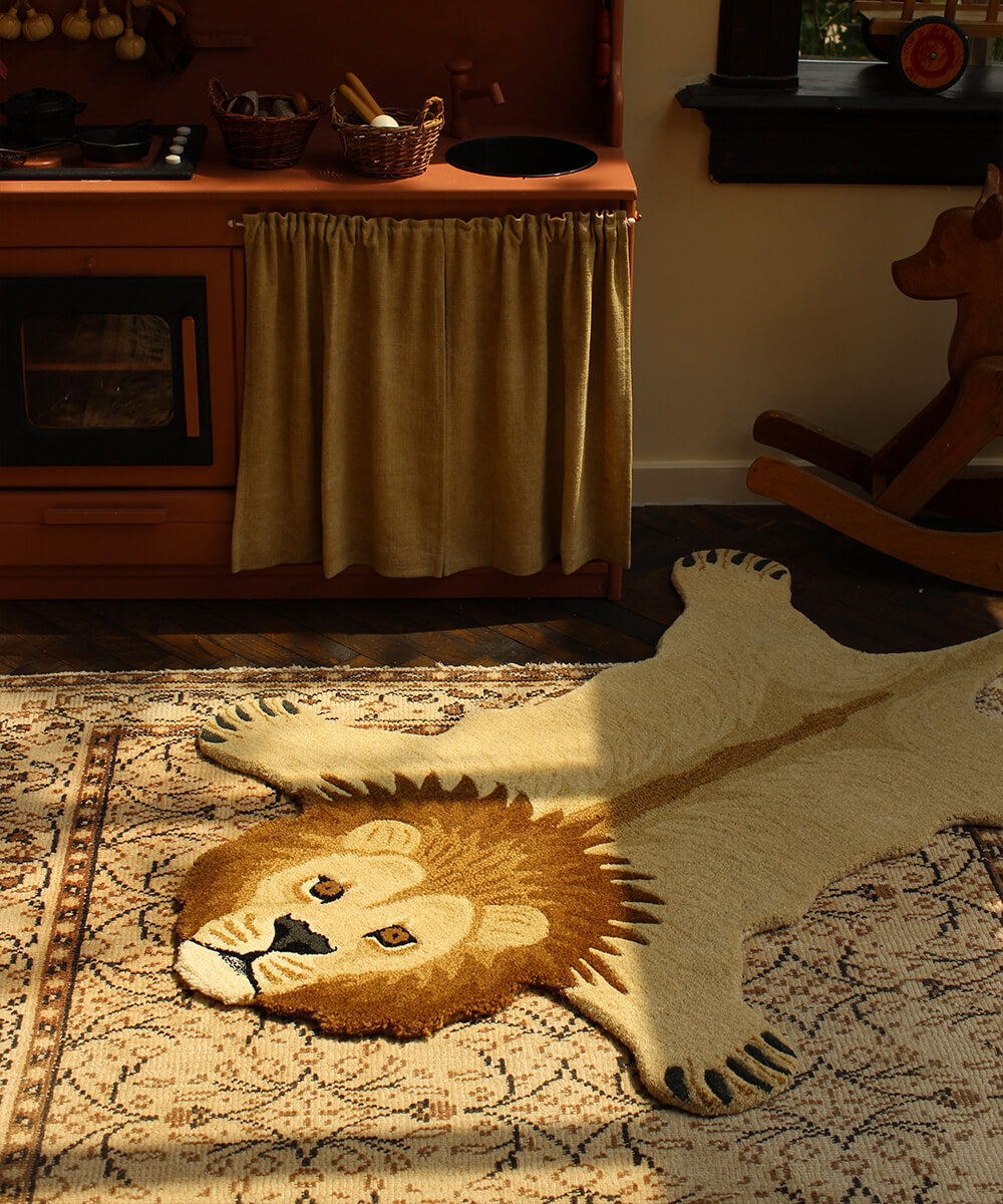 Wild Lion Rug
