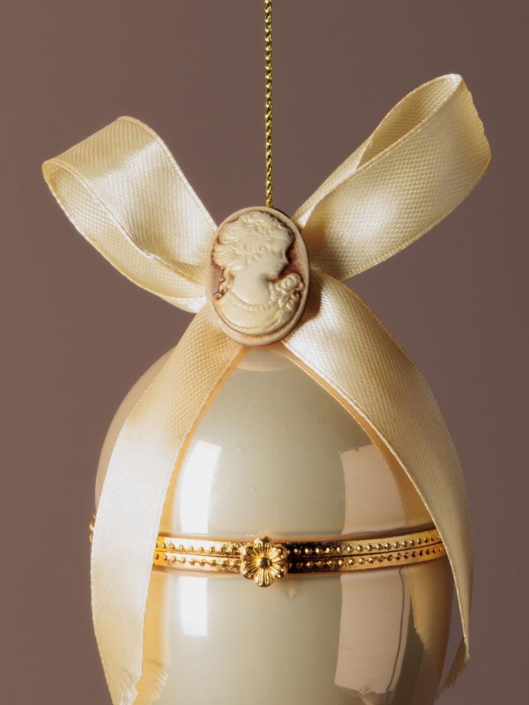 Christie Bauble