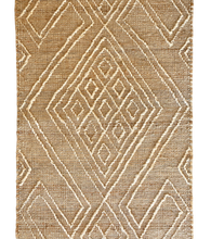 Load image into Gallery viewer, Jute Tribal Rug