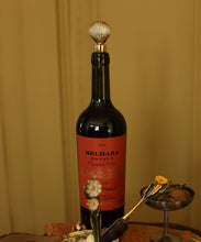 Load image into Gallery viewer, Seashell Bottle Stopper