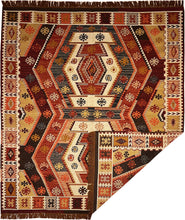 Load image into Gallery viewer, Amber Rug - 240x300cm
