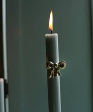 Load image into Gallery viewer, Brass Bow Candle Pin
