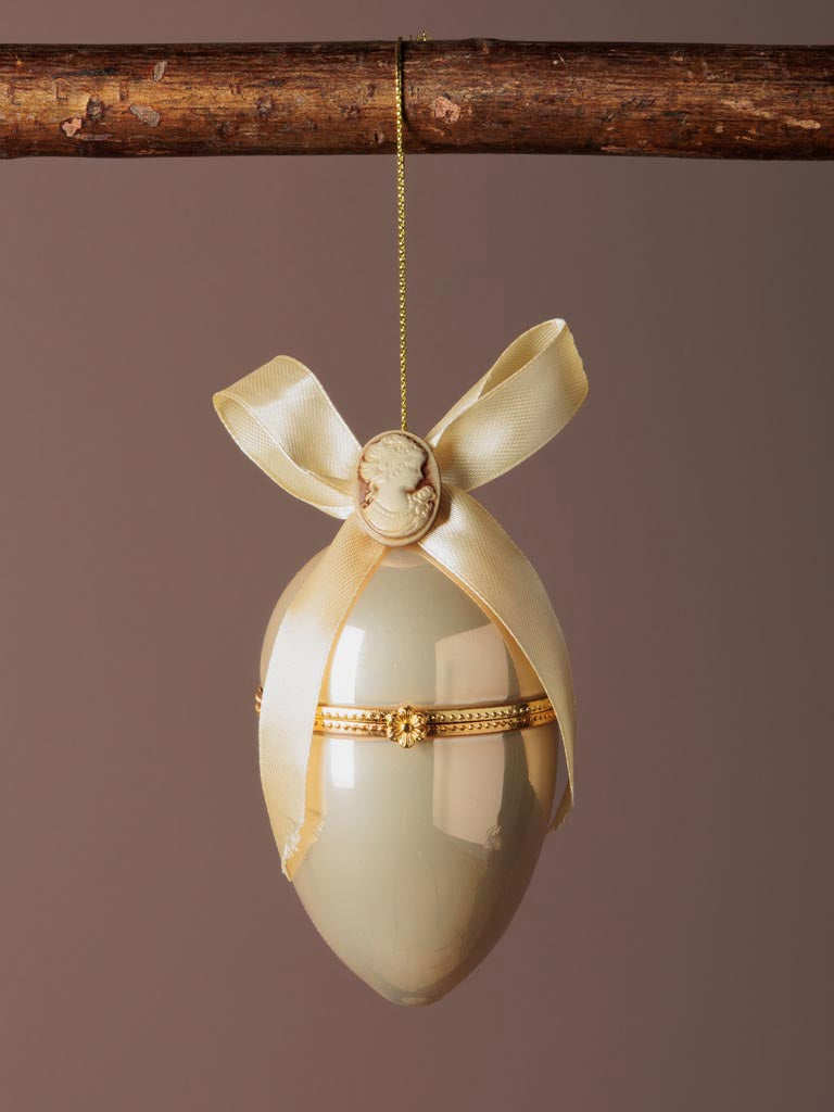 Christie Bauble