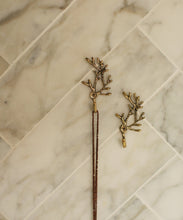 Load image into Gallery viewer, Coral Crest Hook Set
