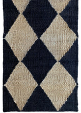 Load image into Gallery viewer, Ashby Diamond Rug
