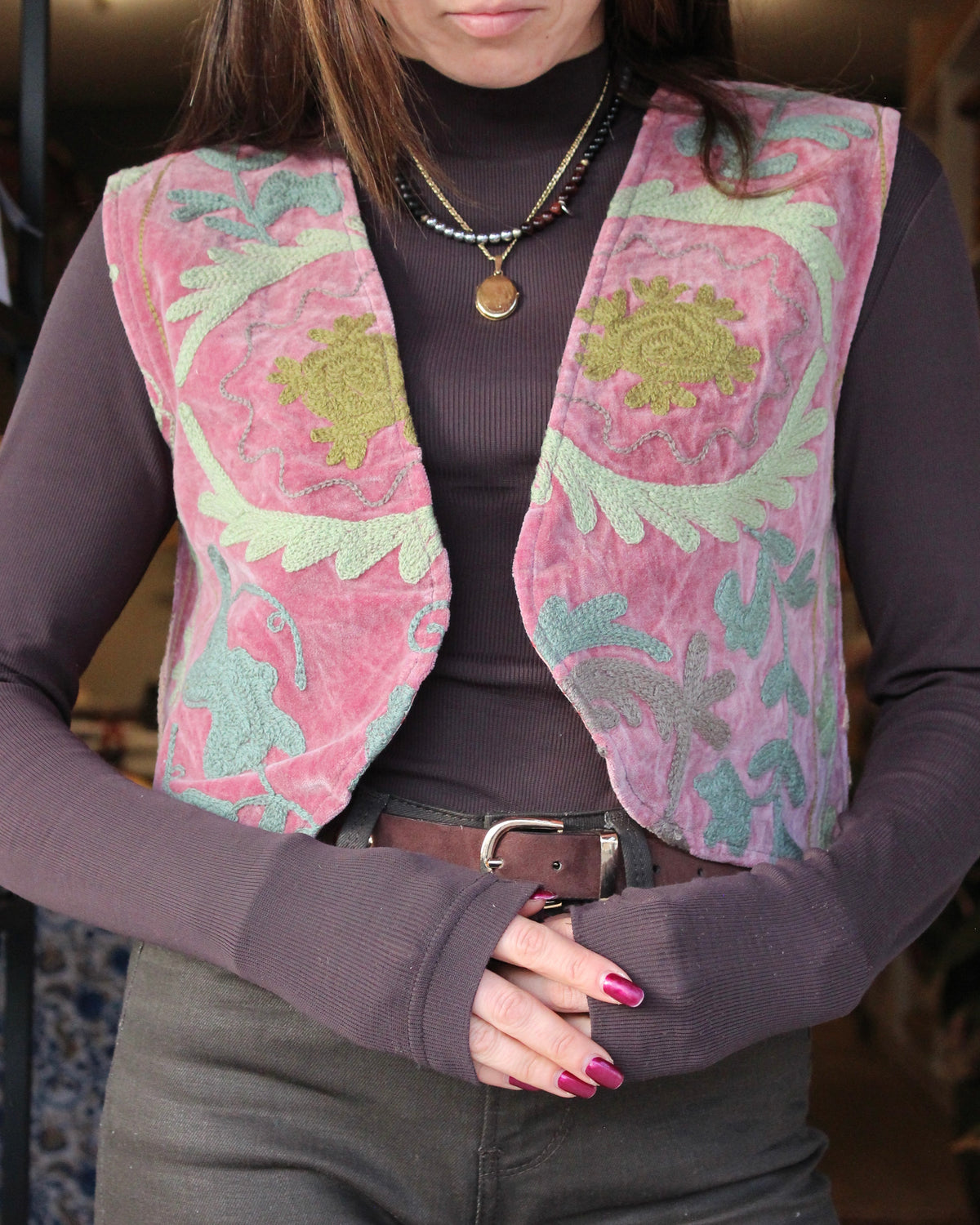 Heritage Velvet Vest - Rosewood