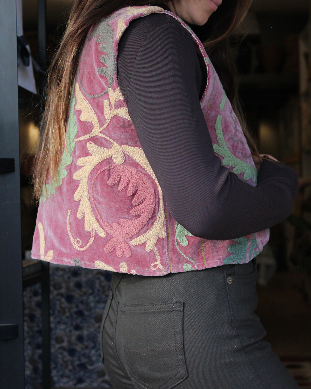 Heritage Velvet Vest - Rosewood