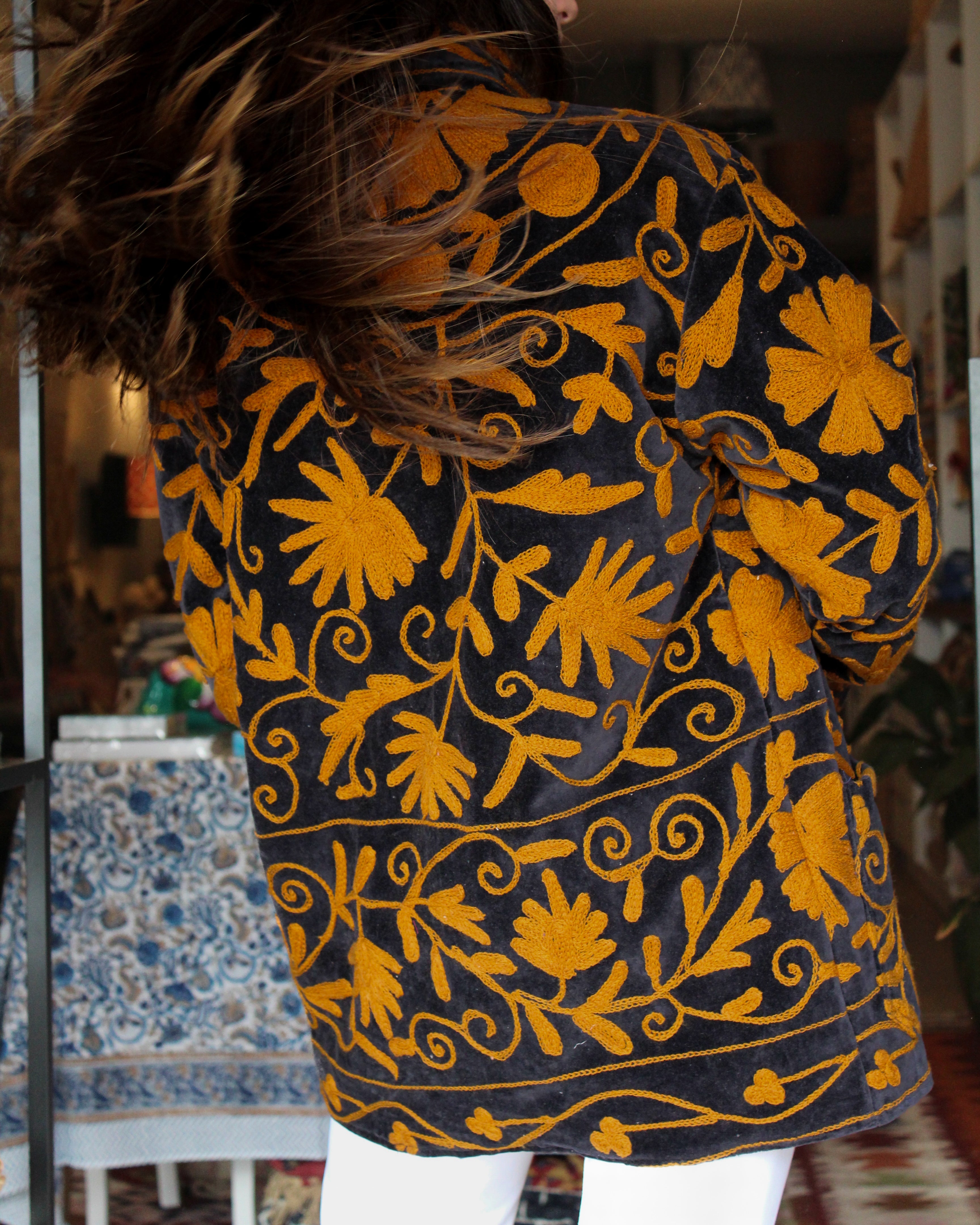 Heritage Velvet Jacket - Onyx Amber