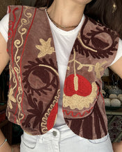 Load image into Gallery viewer, Heritage Velvet Vest - Mauve

