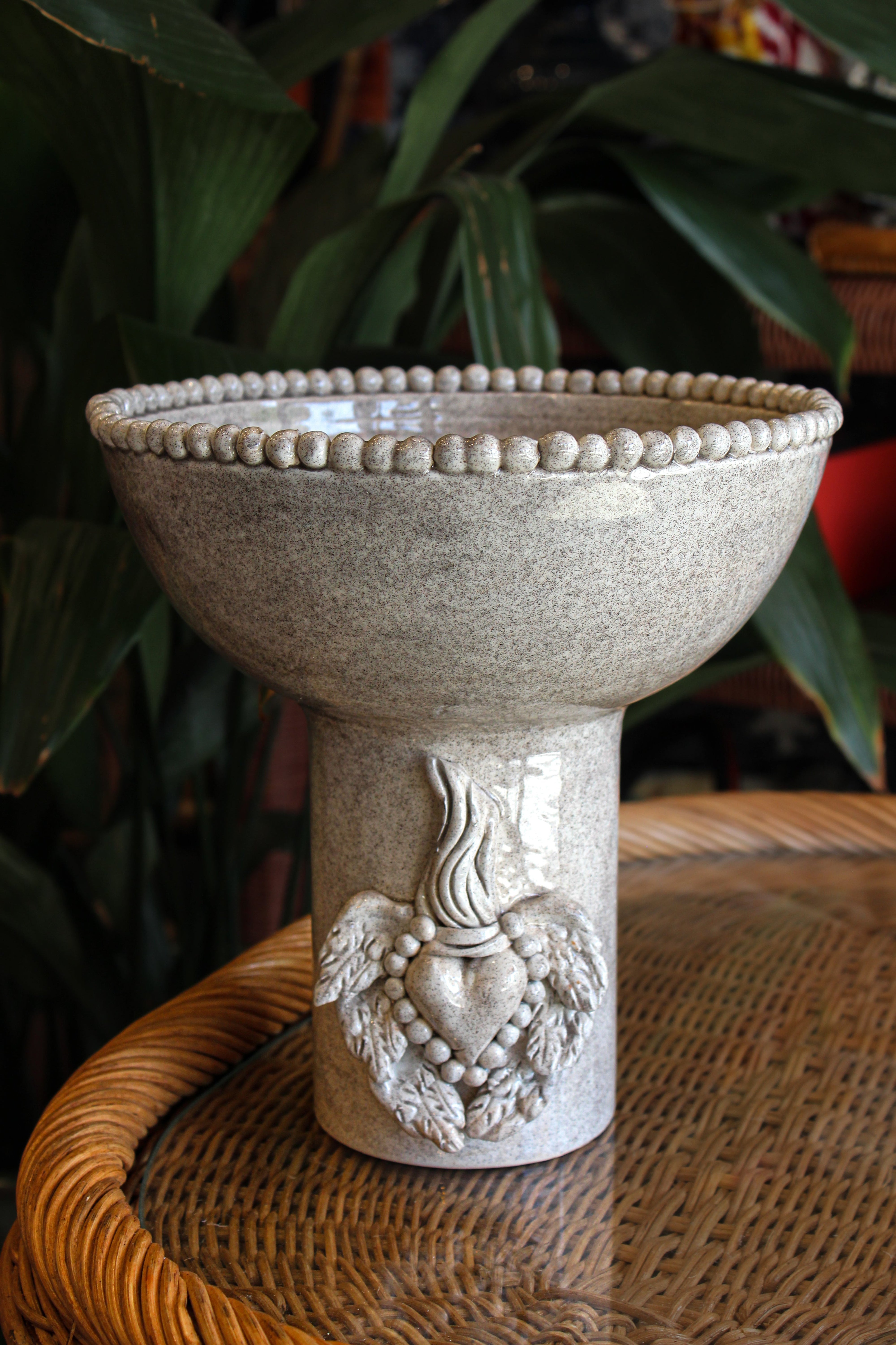 Cuore Pedestal Bowl - White