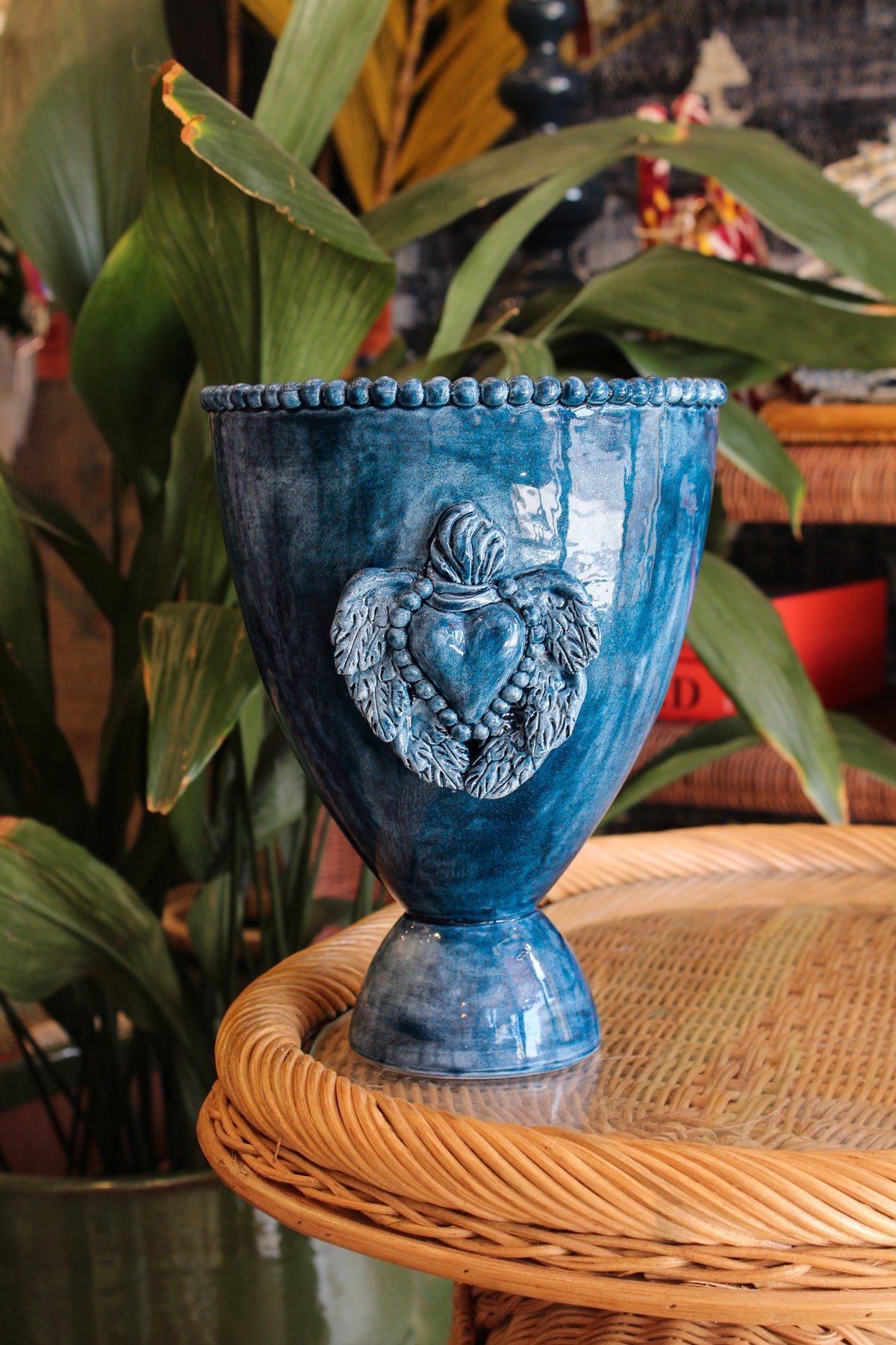 Cuore Ovoid Pedestal Vase (M) - Deep blue