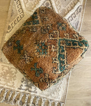 Load image into Gallery viewer, Berber Pouffe - Green
