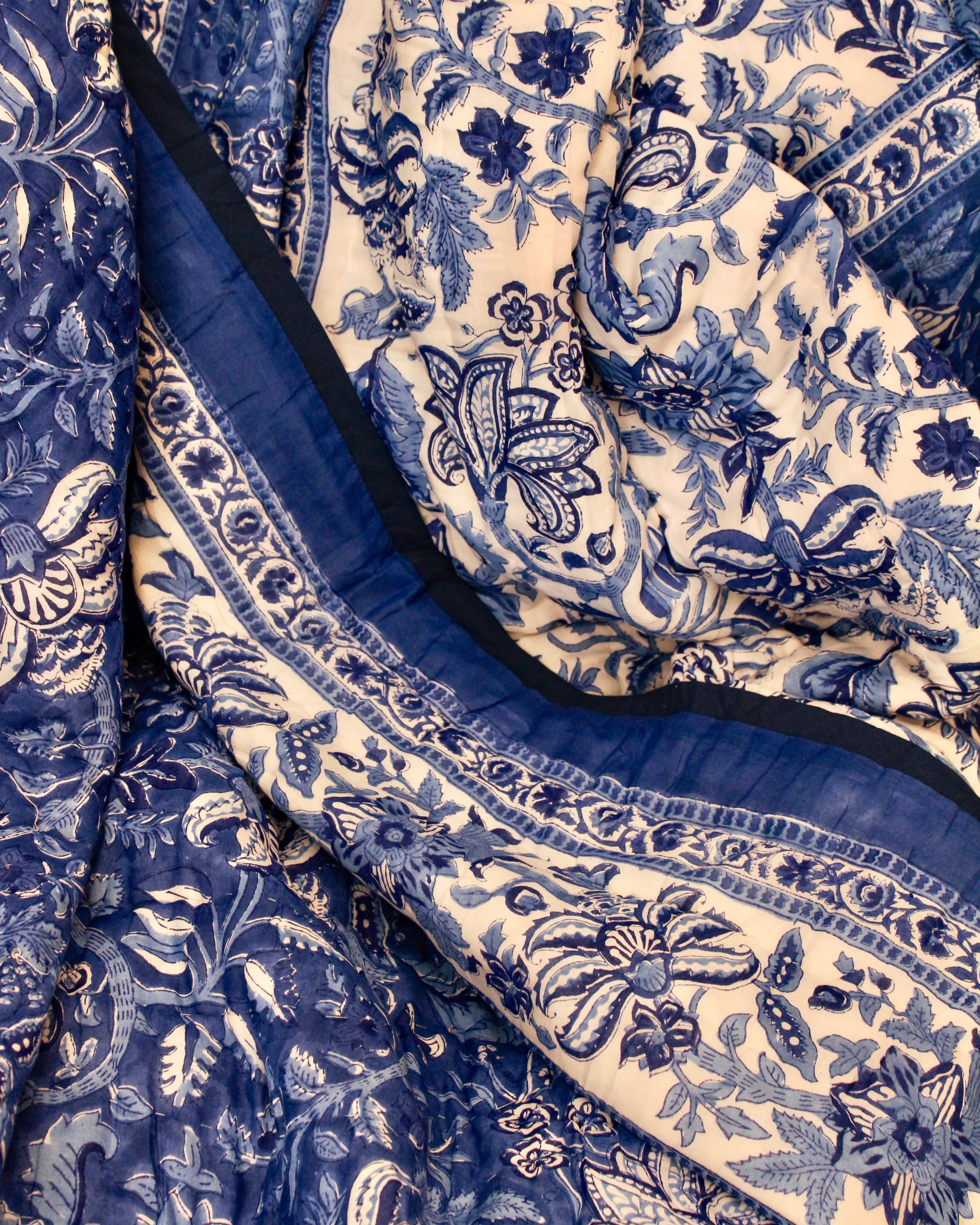 Wild Bloom Blue Quilt - King