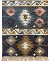 Load image into Gallery viewer, Leela Rug
