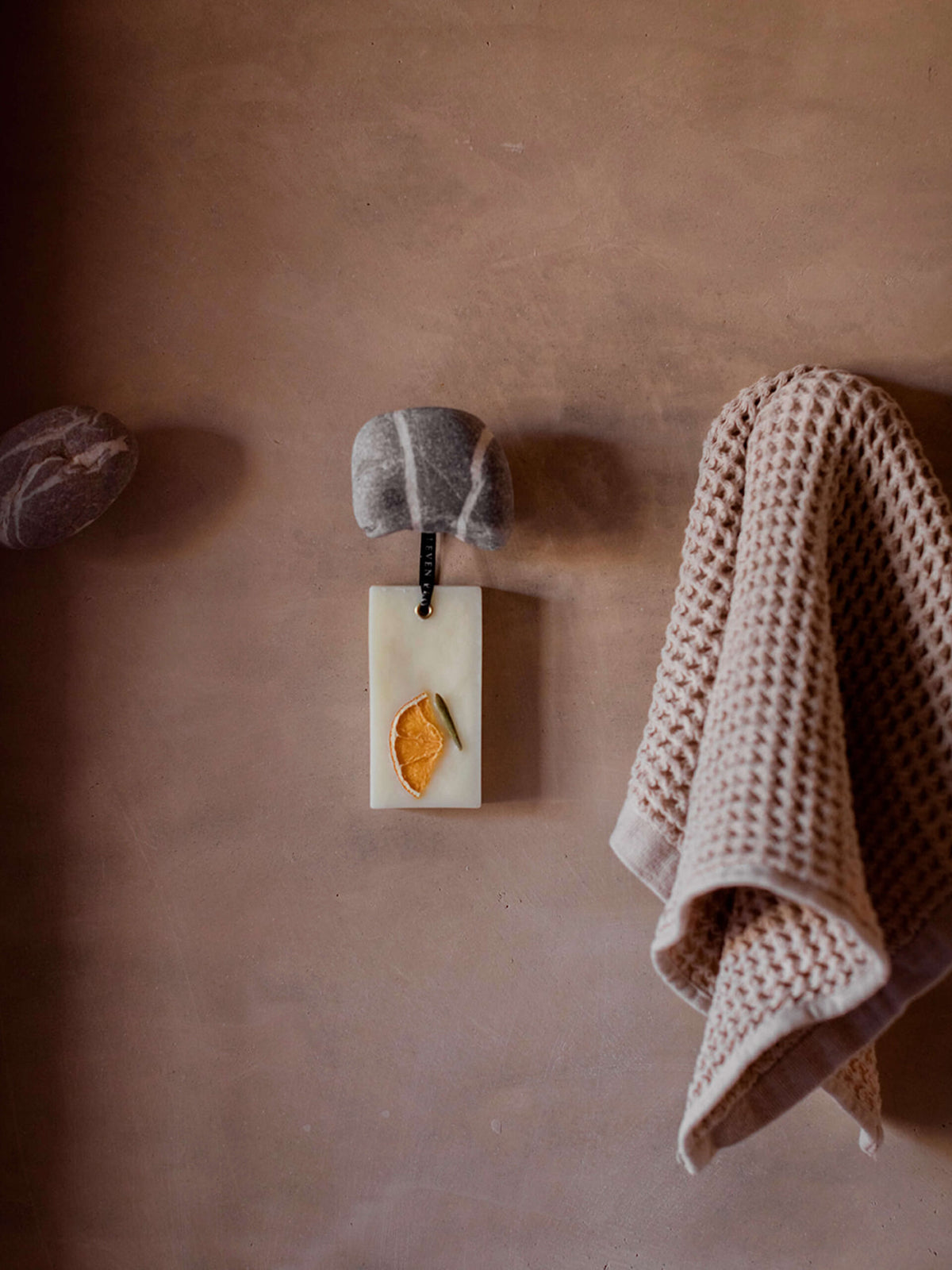 Scented Closet Wax Bar - Pink Grapefruit, Blood Orange and Cedarwood