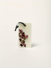 Load image into Gallery viewer, Scented Closet Wax Bar - Rose, Geranium and Vetiver
