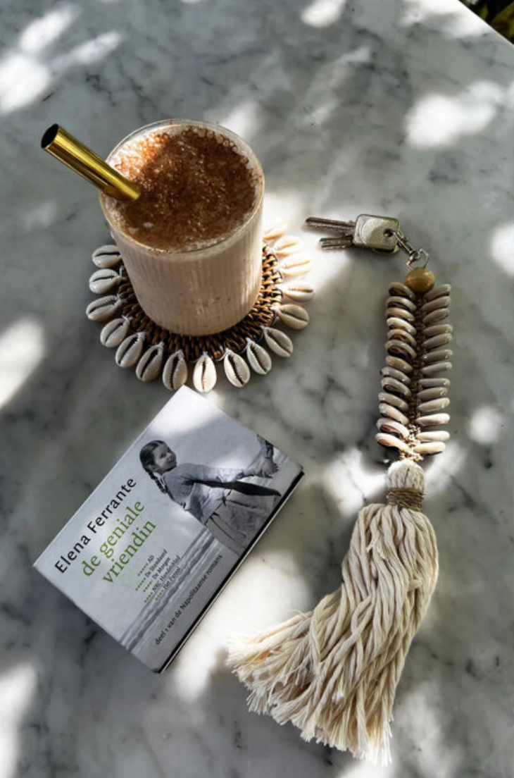 Shell Fishbone Keychain - Cream