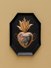 Load image into Gallery viewer, Fiorella Frame - Octagon

