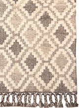 Load image into Gallery viewer, Hampstead Rug - 240x300cm
