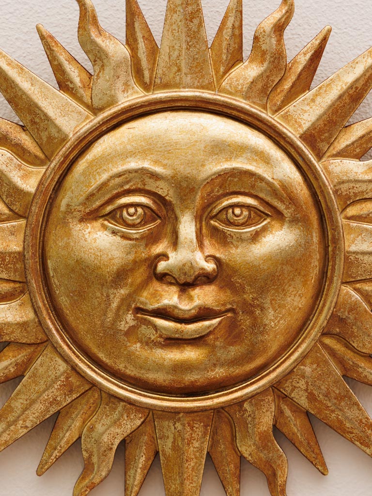 Soleil Medallion