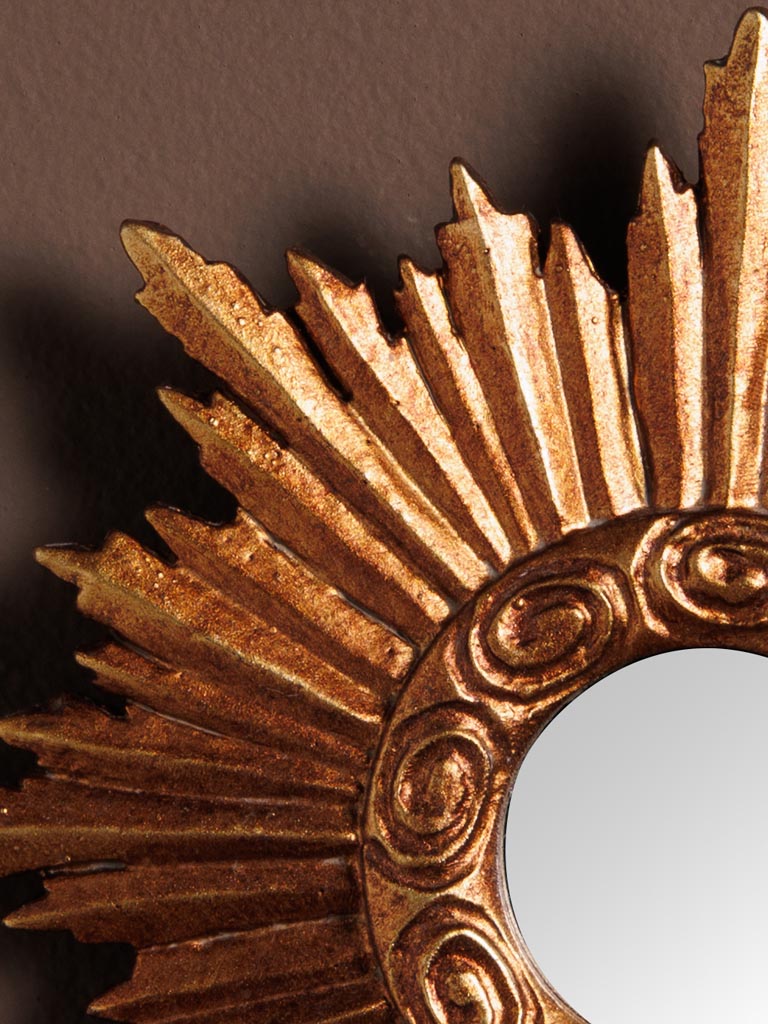 Solis Mirror