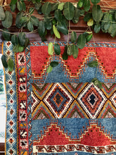 Load image into Gallery viewer, Moroccan Taznakht Rug 150x250cm
