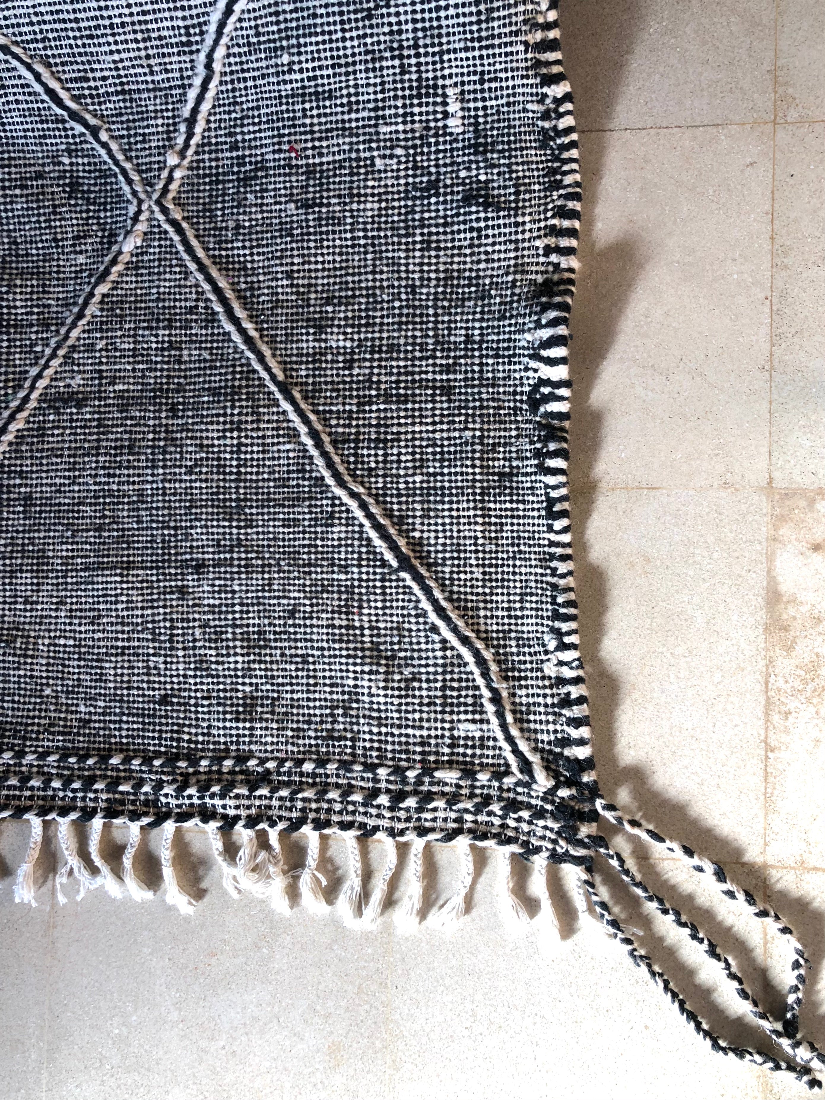 Moroccan Zanafi Rug 200x300cm